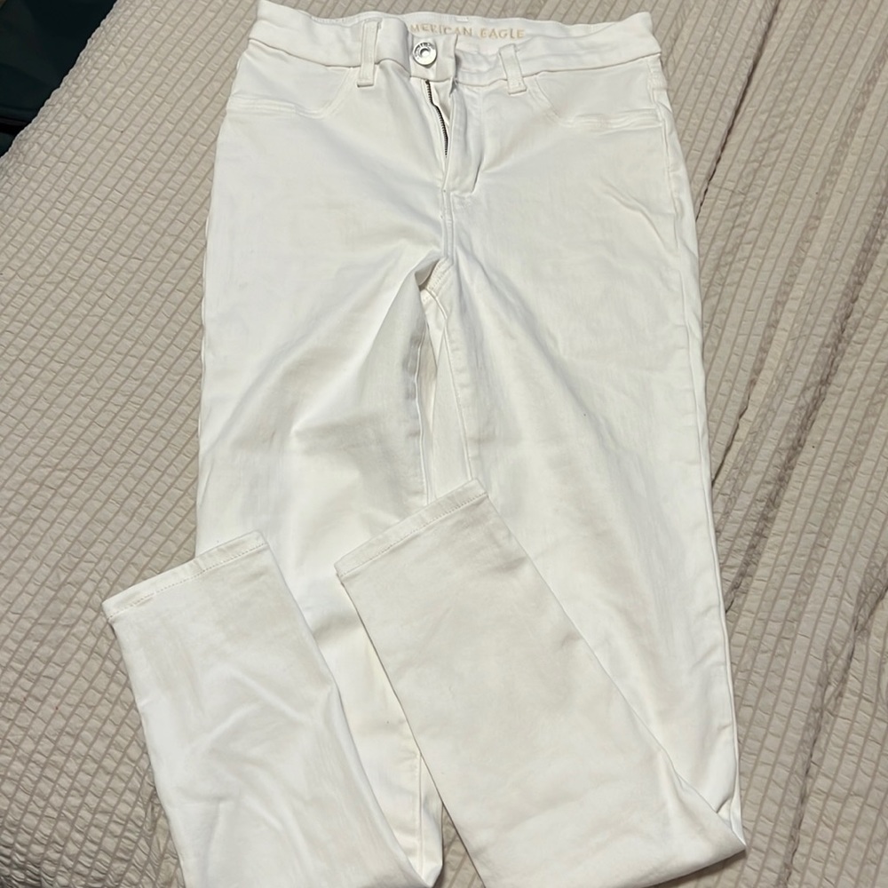 White American Eagle Jeans